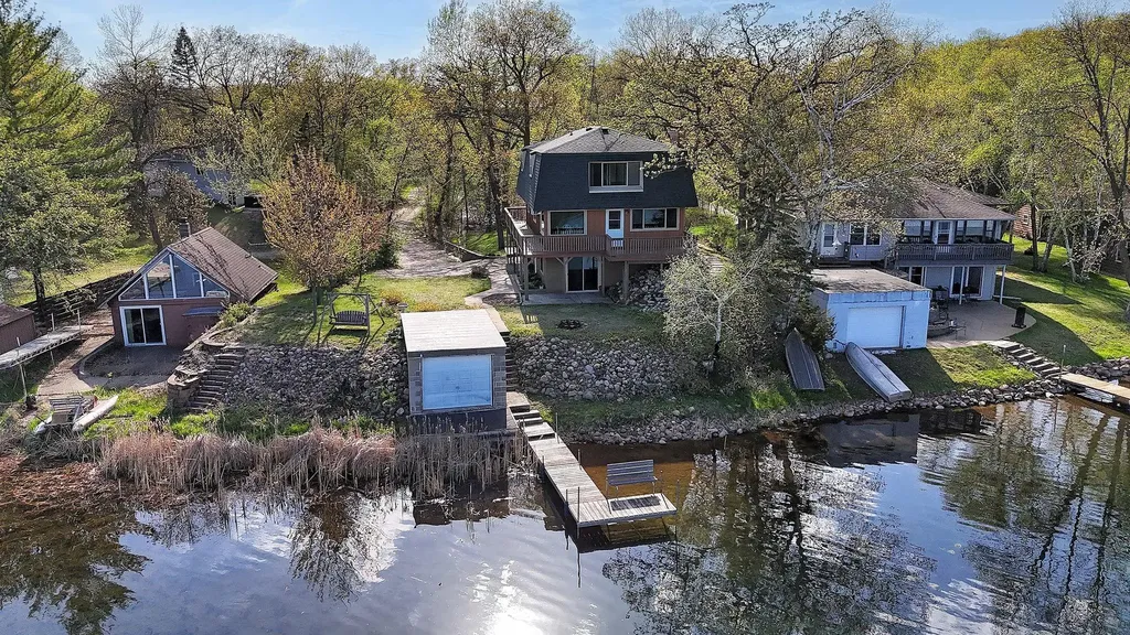 6032 Quinn Avenue NW Annandale MN 55302