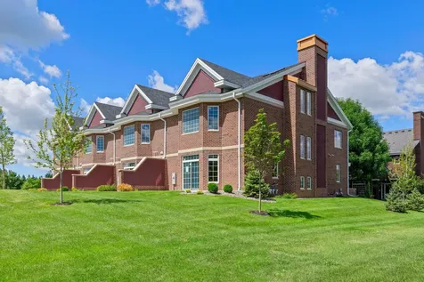 10814 Falling Water Lane Woodbury MN 55129