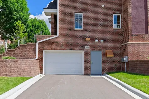 10814 Falling Water Lane Woodbury MN 55129