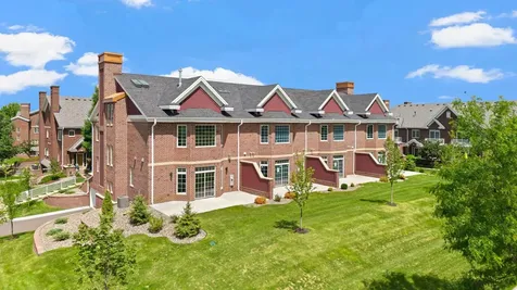 10814 Falling Water Lane Woodbury MN 55129