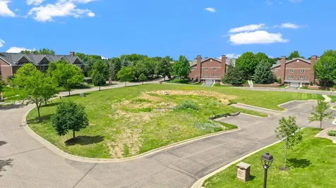 10814 Falling Water Lane Woodbury MN 55129
