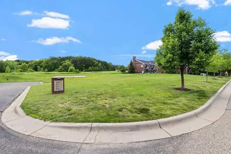10814 Falling Water Lane Woodbury MN 55129