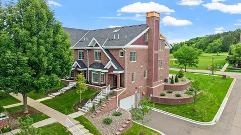 10814 Falling Water Lane Woodbury MN 55129