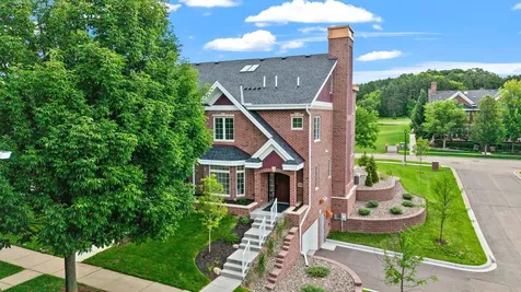 10814 Falling Water Lane Woodbury MN 55129