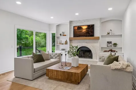 5804 Schaefer Road Edina MN 55436