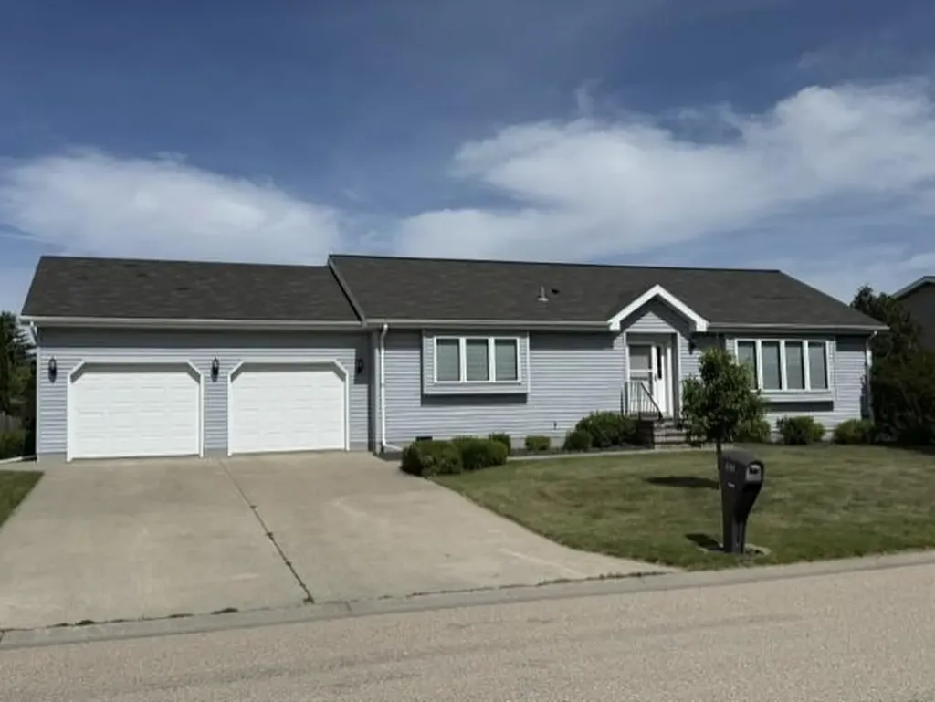 305 15th Street N Breckenridge MN 56520