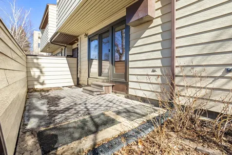 812 10th Street S Fargo ND 58103