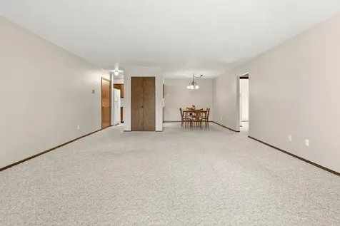 812 10th Street S Fargo ND 58103