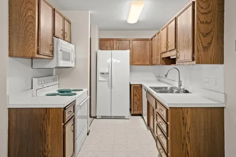 812 10th Street S Fargo ND 58103
