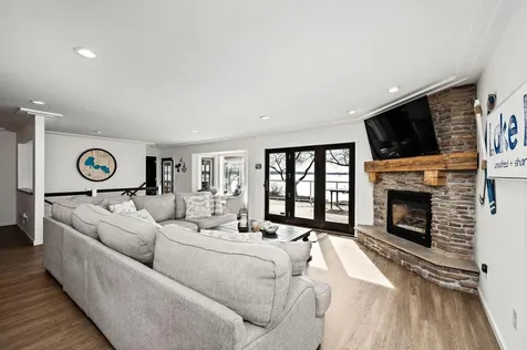 8839 N Shore Trail N Forest Lake MN 55025