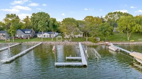 8839 N Shore Trail N Forest Lake MN 55025