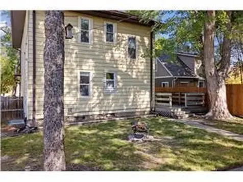 2010 Saint Clair Avenue Saint Paul MN 55105