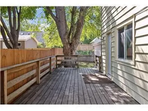 2010 Saint Clair Avenue Saint Paul MN 55105