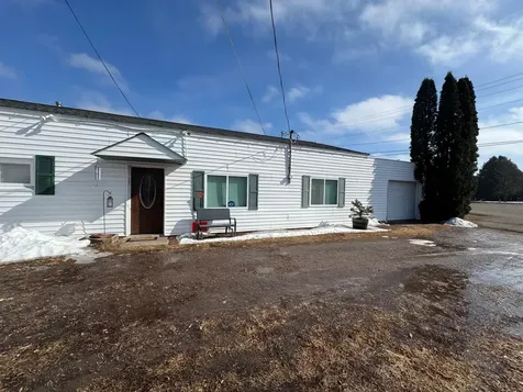 406 4th Moose Lake MN 55767