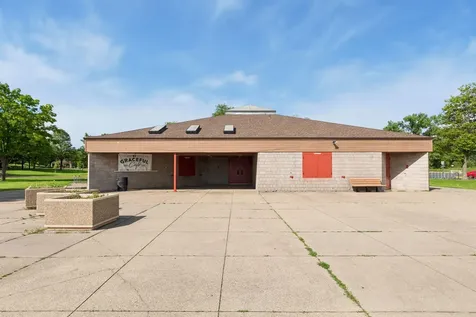 1480 Old Highway 8 NW New Brighton MN 55112