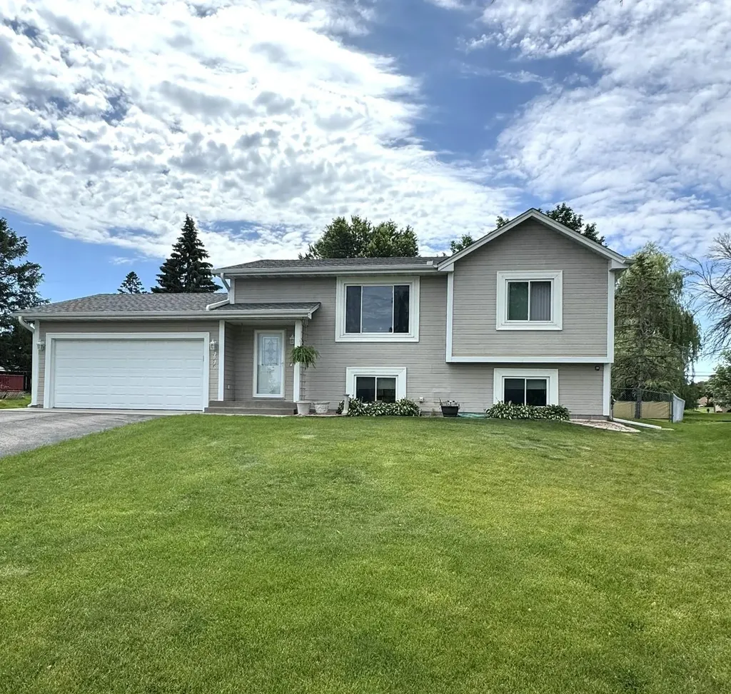 4748 Erickson Drive New Hope MN 55428