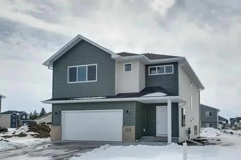 2529 36th Avenue S Moorhead MN 56560