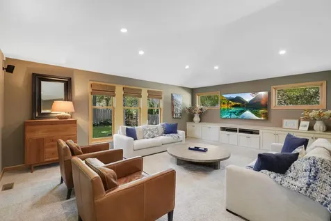 15 Maple Hill Road Hopkins MN 55343