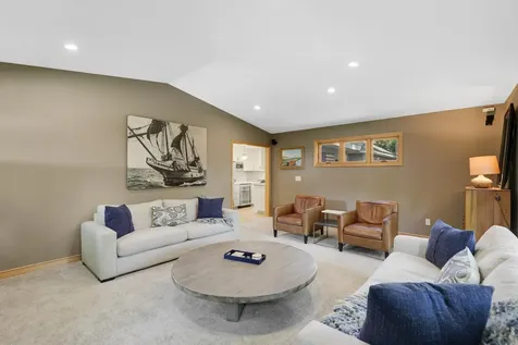 15 Maple Hill Road Hopkins MN 55343