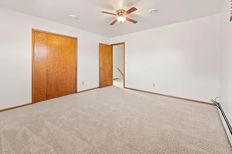 2807 Edgewood Drive N Fargo ND 58102