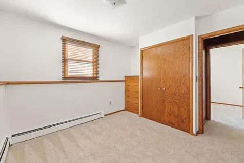 2807 Edgewood Drive N Fargo ND 58102