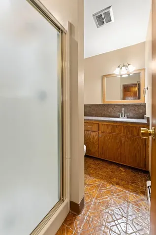 2807 Edgewood Drive N Fargo ND 58102