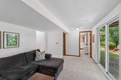 13710 5th Avenue N Plymouth MN 55441