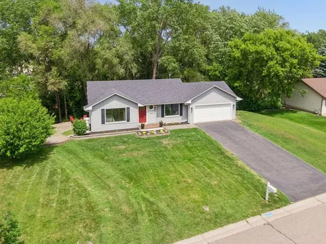 13710 5th Avenue N Plymouth MN 55441