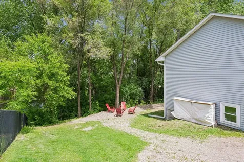 13710 5th Avenue N Plymouth MN 55441