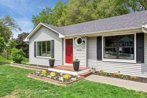 13710 5th Avenue N Plymouth MN 55441