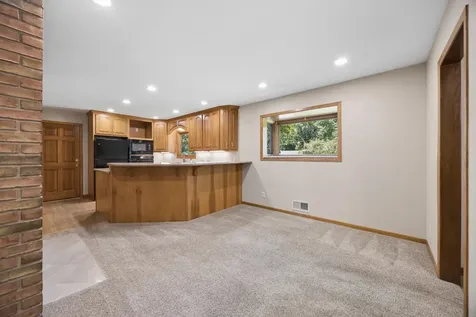 443 Salem Place Mahtomedi MN 55115