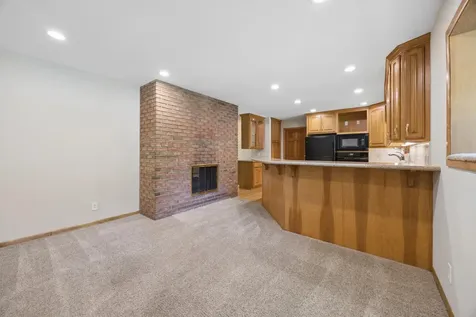 443 Salem Place Mahtomedi MN 55115