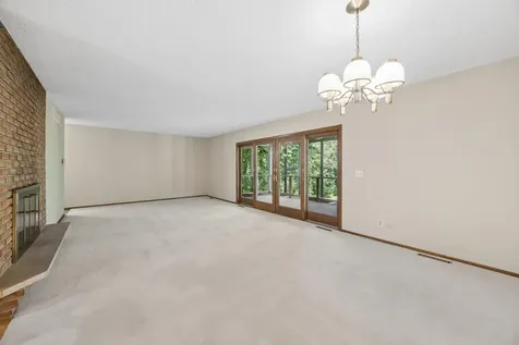443 Salem Place Mahtomedi MN 55115