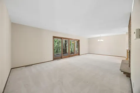 443 Salem Place Mahtomedi MN 55115