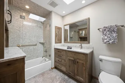 443 Salem Place Mahtomedi MN 55115