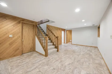 443 Salem Place Mahtomedi MN 55115