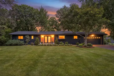443 Salem Place Mahtomedi MN 55115