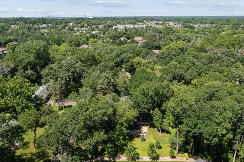 443 Salem Place Mahtomedi MN 55115