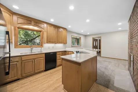 443 Salem Place Mahtomedi MN 55115