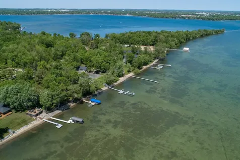 736 Shorewood Drive Detroit Lakes MN 56501