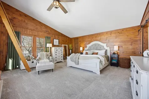 611 N Shore Drive Detroit Lakes MN 56501