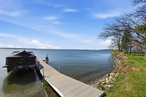 611 N Shore Drive Detroit Lakes MN 56501