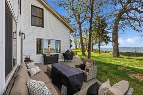 611 N Shore Drive Detroit Lakes MN 56501