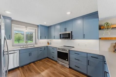 4136 Raspberry Ridge Road NE Prior Lake MN 55372