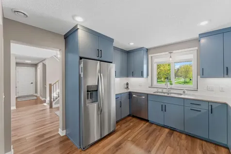 4136 Raspberry Ridge Road NE Prior Lake MN 55372