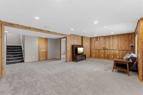 4136 Raspberry Ridge Road NE Prior Lake MN 55372