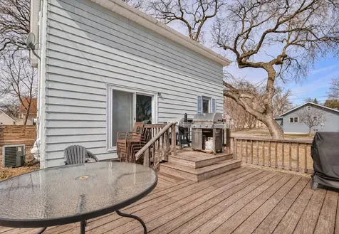 722 9th Avenue N Fargo ND 58102