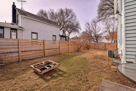 722 9th Avenue N Fargo ND 58102