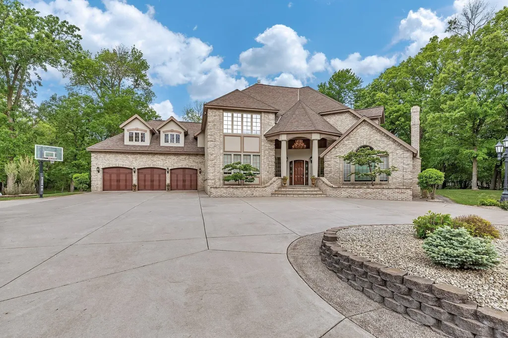 22905 Grovewood Lane Cold Spring MN 56320