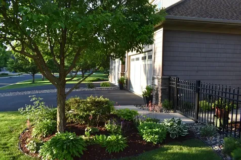 10726 Lyndale Bluffs Trail Bloomington MN 55420